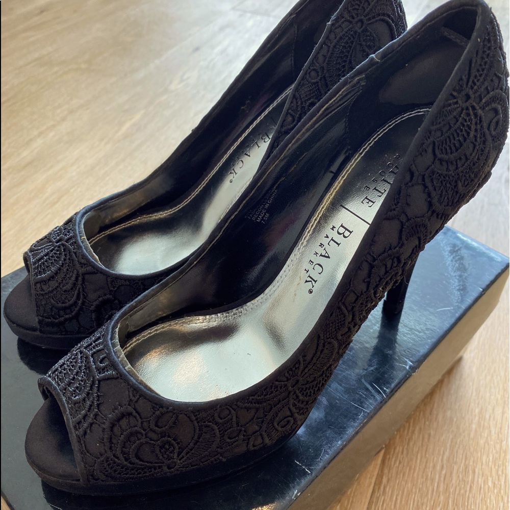 Black embroidered fabric open toed pump. White House/Black Market